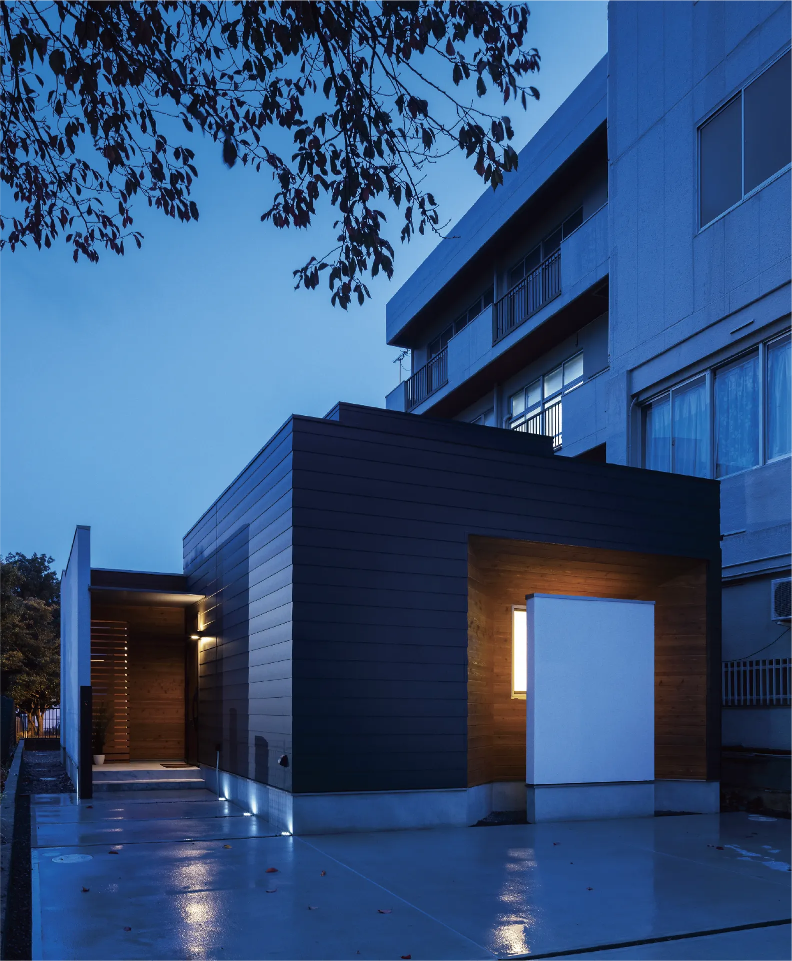 In town ~街中に佇む家~